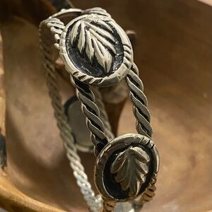 Silver Leaf Design Women's Bracelet